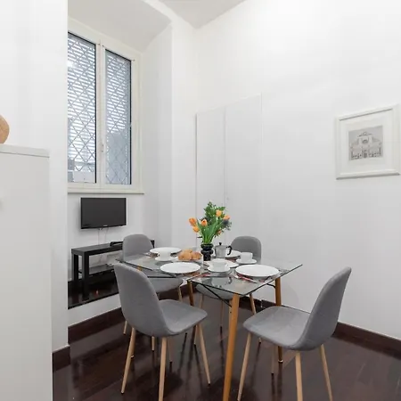 Apartment Iflat Colosseum Comfy House Rome
